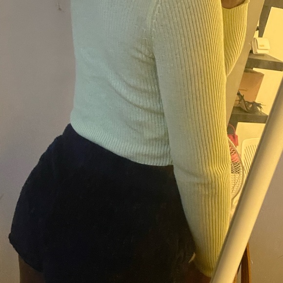 Neon green open top - Picture 2 of 2